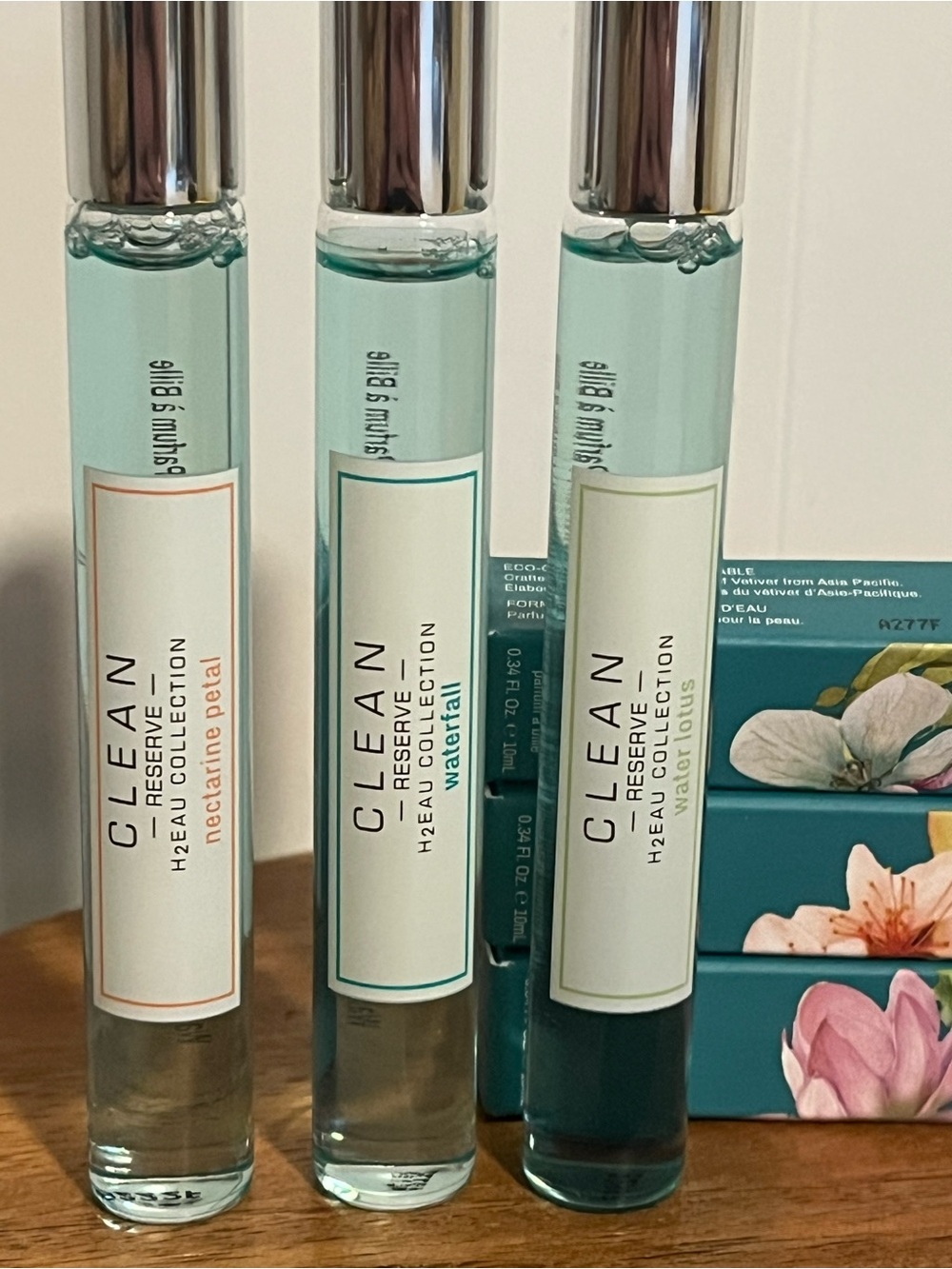 3 CLEAN Reserve Fragrance Sprays -Waterfall, Nectarine Petal, Water Lotus - Picture 2 of 5